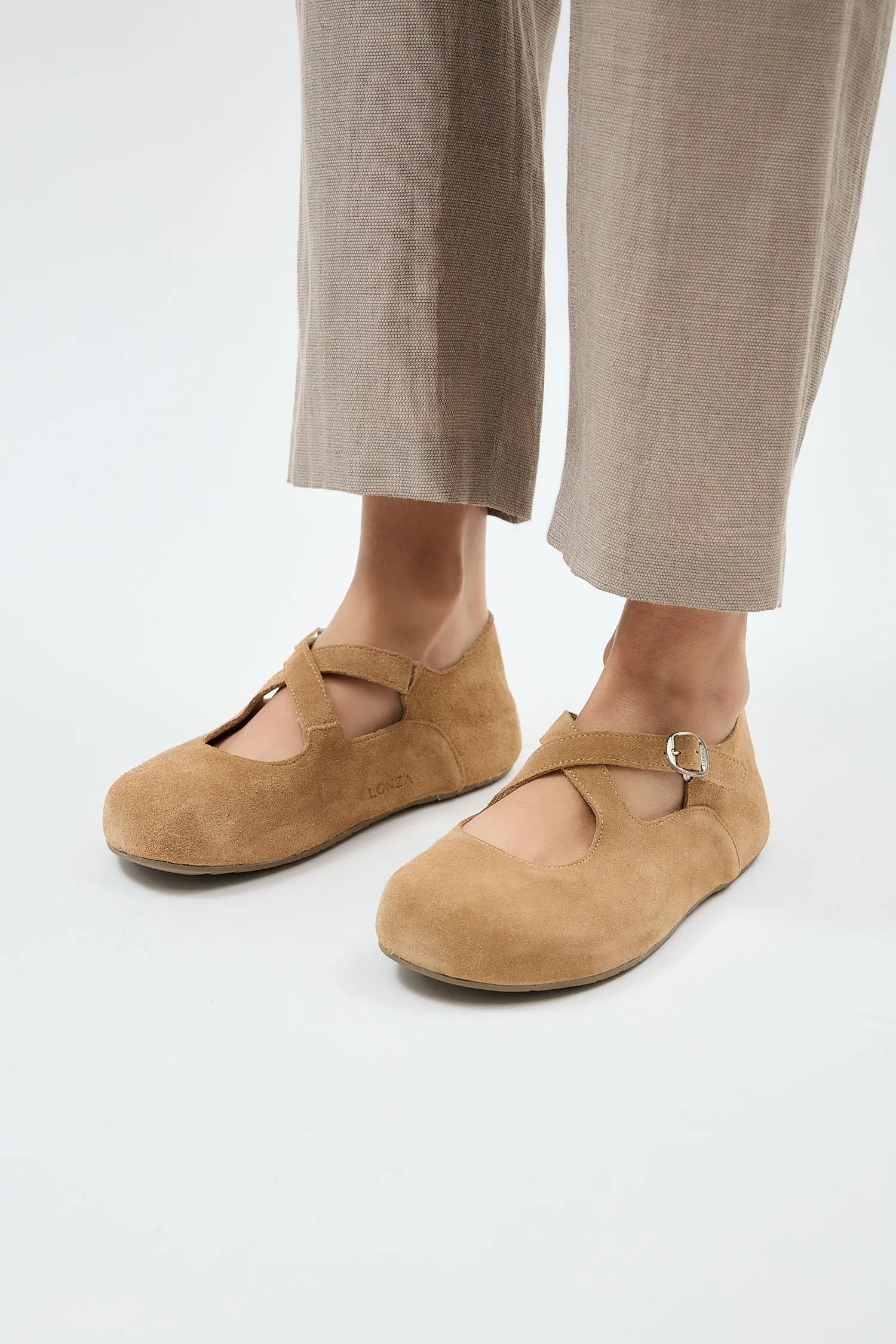 Laurel Camel
